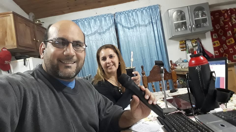 Seis años de la pandemia, donde DOCE/8 fue la compañía obligada de todas las noches en radio