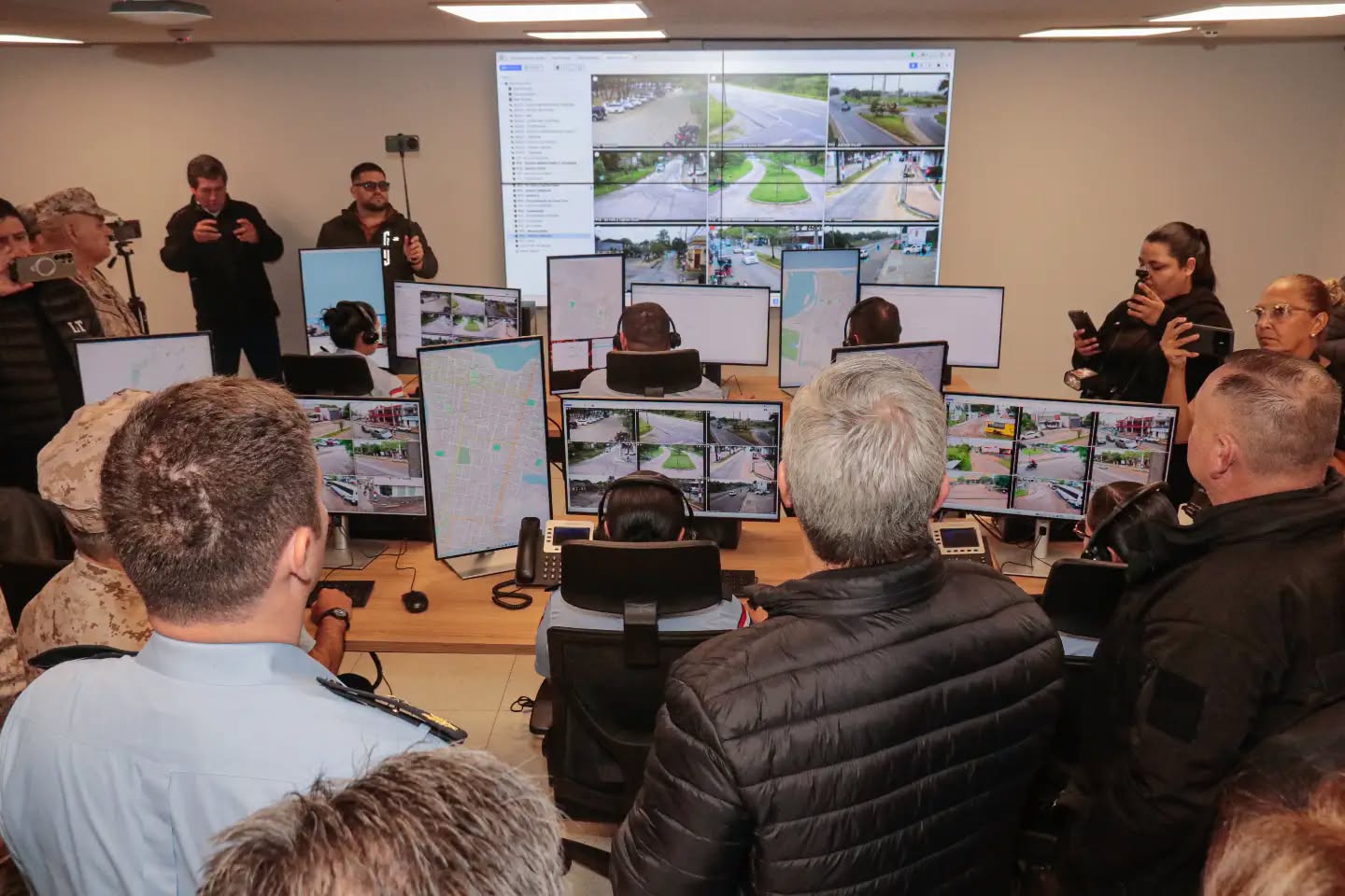 Inauguran Centro de Seguridad Emergencia 911 en Pilar